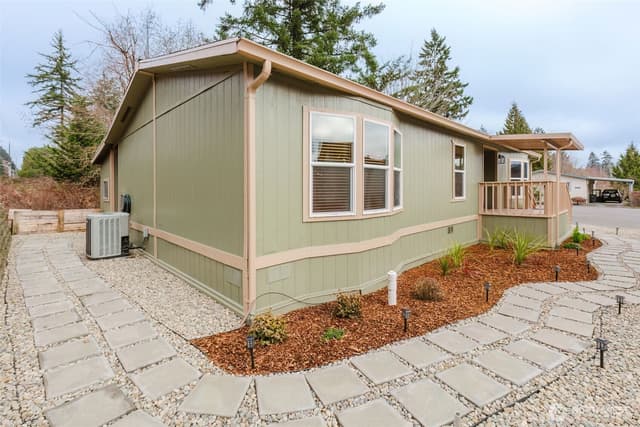 Property photo for 6897 Capricorn Lane NE, Bremerton photo 3