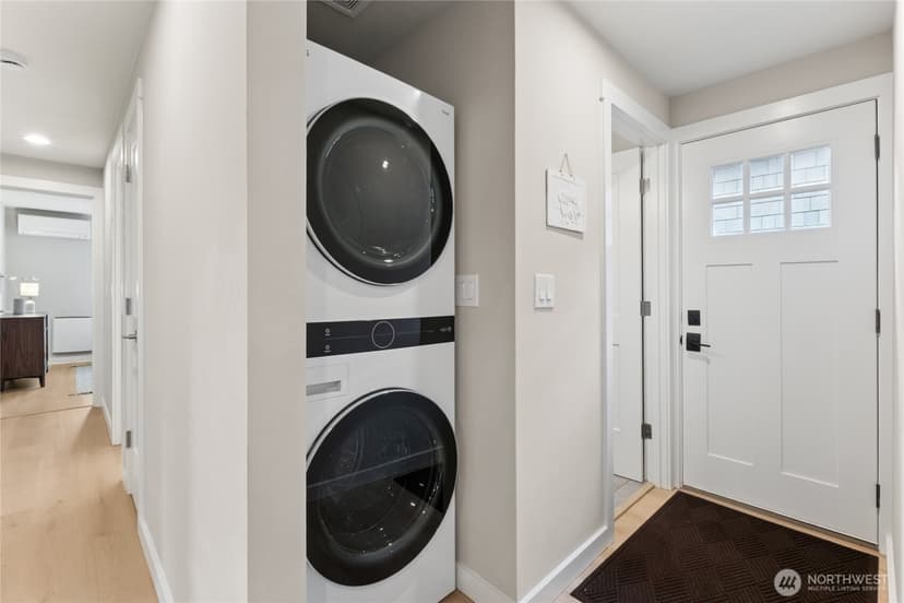 Property photo for 5531 18th Avenue S, Seattle photo 17