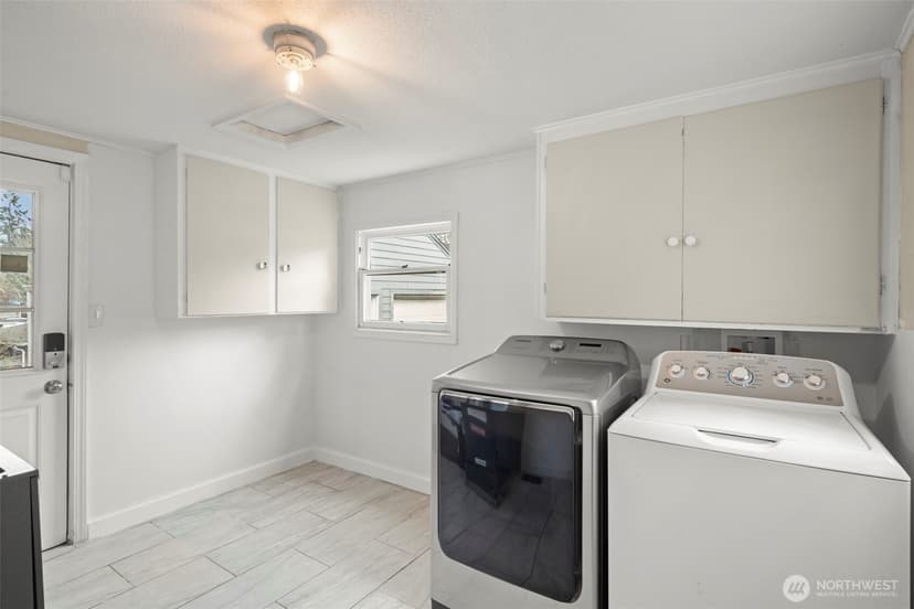 Property photo for 905 115th Street S, Tacoma photo 12