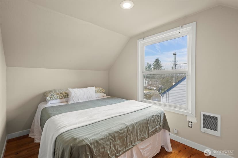 Property photo for 905 115th Street S, Tacoma photo 18