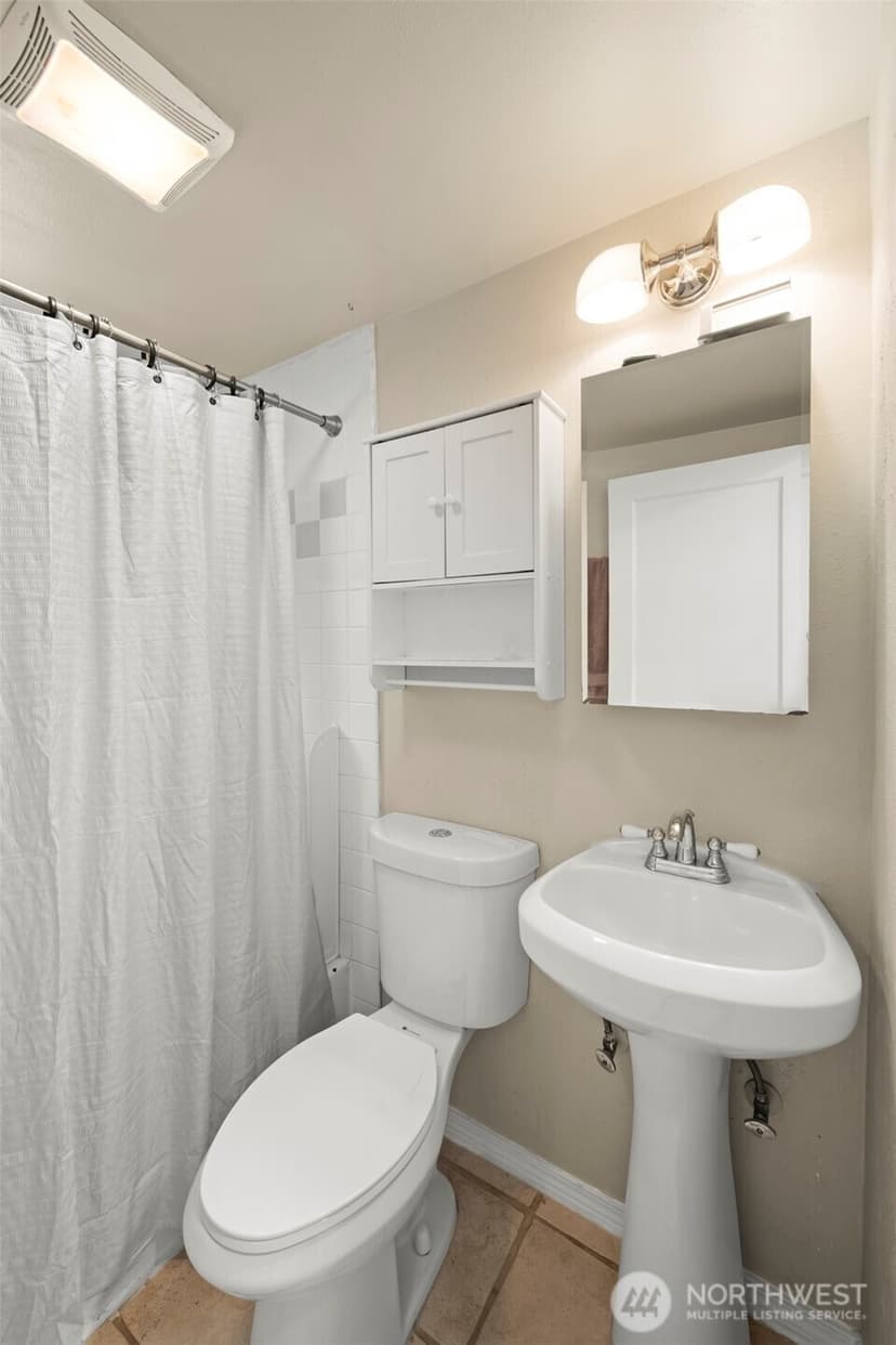 Property photo for 905 115th Street S, Tacoma photo 7