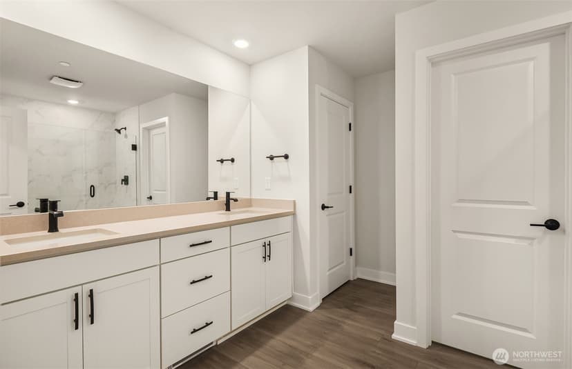 Property photo for 14342 1st Avenue NE #52-C, Duvall photo 28