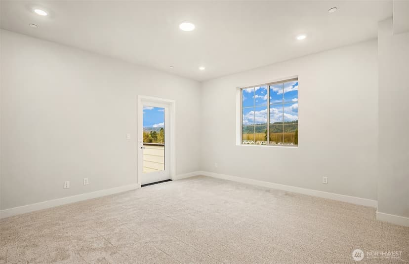 Property photo for 14342 1st Avenue NE #52-C, Duvall photo 31