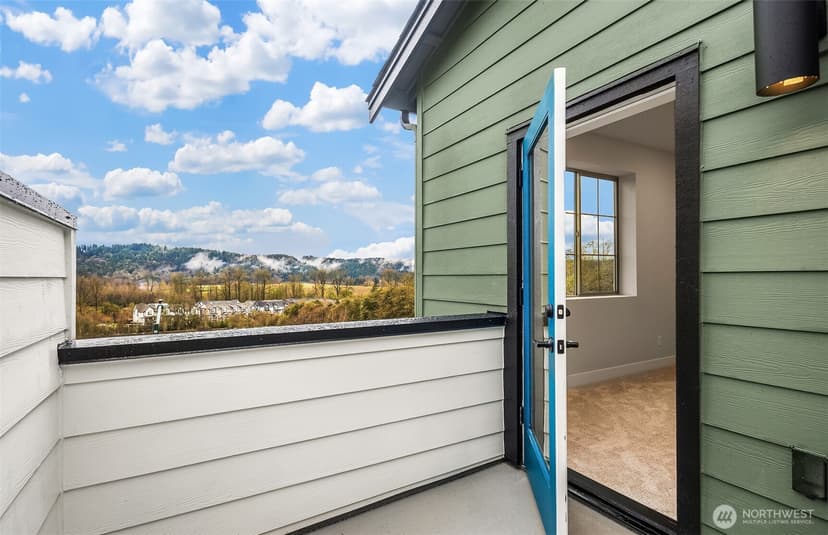 Property photo for 14342 1st Avenue NE #52-C, Duvall photo 32