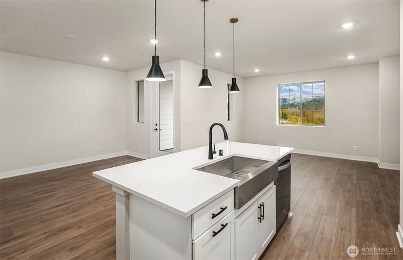 Property photo for 14342 1st Avenue NE #52-C, Duvall photo 11