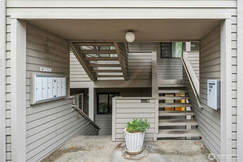Property photo for 13611 NE 8th Street #106, Bellevue photo 7