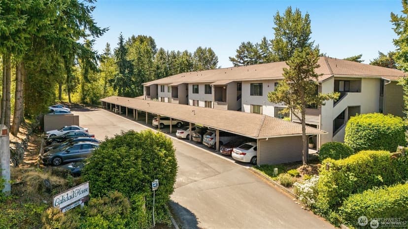 Property photo for 13611 NE 8th Street #106, Bellevue photo 4