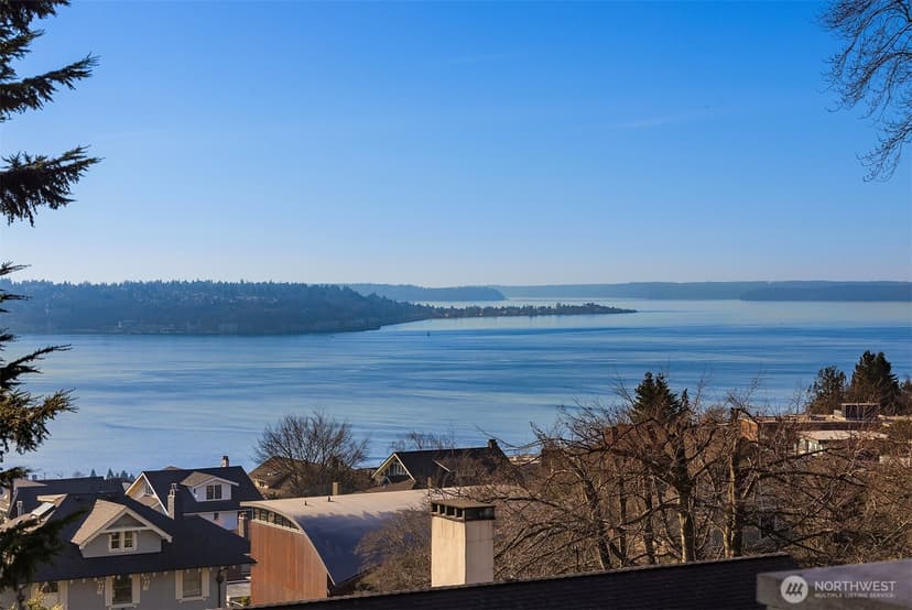 Property photo for 317 W Highland Drive, Seattle photo 30