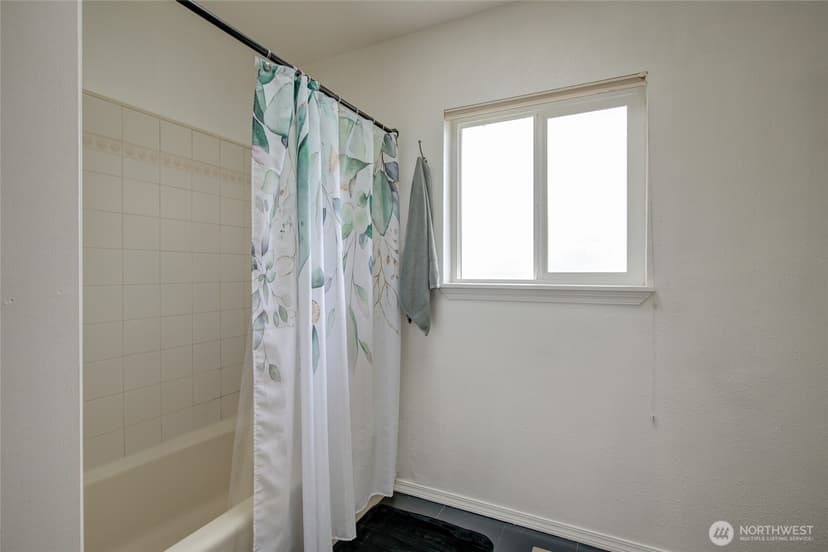 Property photo for 200 Ocean Lake Way NW, Ocean Shores photo 26