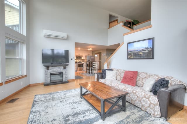 Property photo for 200 Ocean Lake Way NW, Ocean Shores photo 5