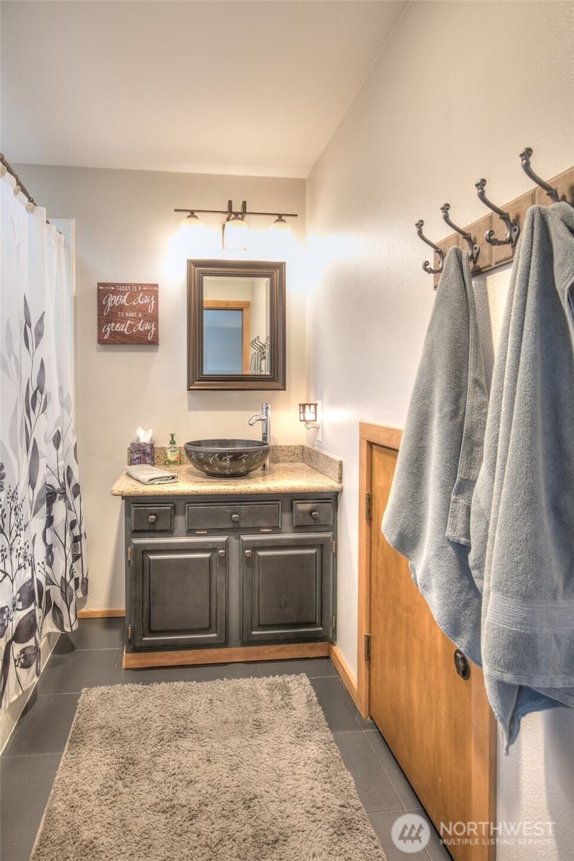 Property photo for 200 Ocean Lake Way NW, Ocean Shores photo 13