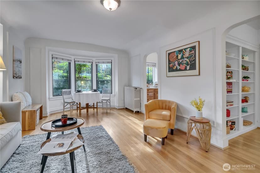 Property photo for 1101 17th Avenue #101, Seattle photo 2