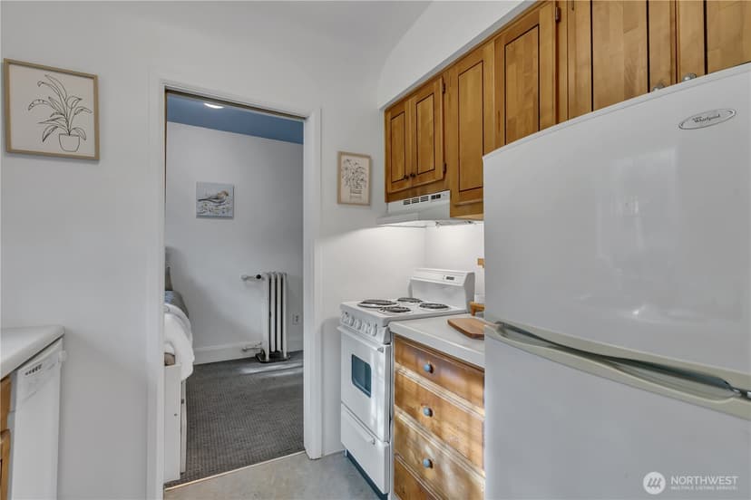 Property photo for 1101 17th Avenue #101, Seattle photo 17