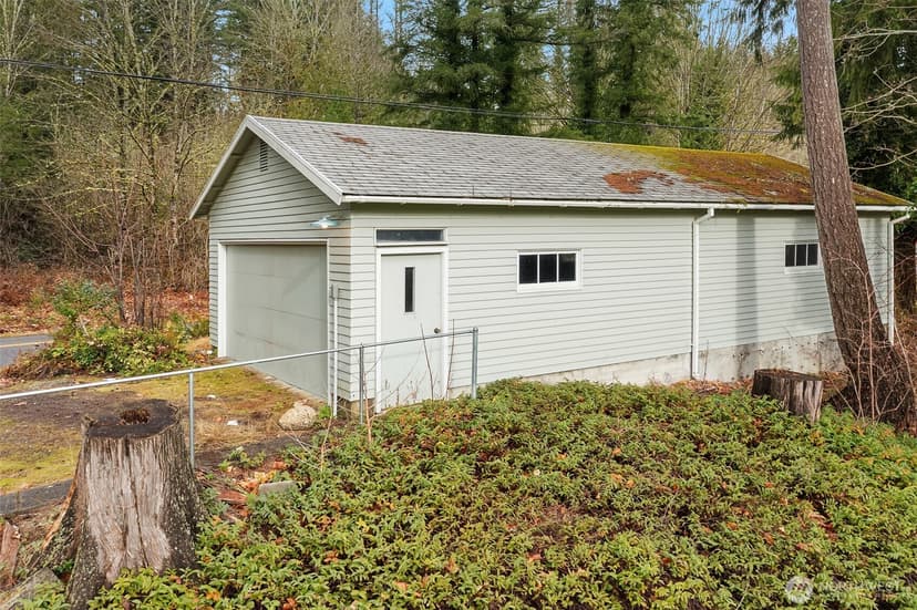 Property photo for 23203 Upper Dorre Don Way SE, Maple Valley photo 20