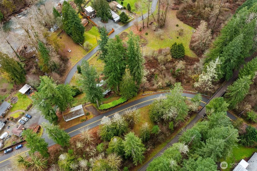 Property photo for 23203 Upper Dorre Don Way SE, Maple Valley photo 38