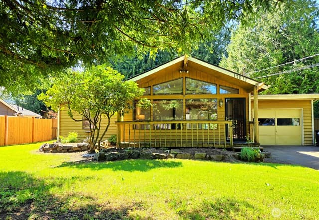 Property photo for 17017 10th Avenue NE, Shoreline