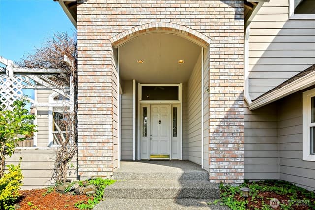 Property photo for 12698 Plateau Circle NW, Silverdale photo 4
