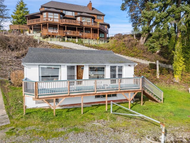 Property photo for 8561 E Caraway Road, Port Orchard photo 2