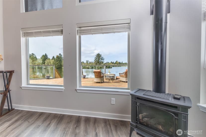 Property photo for 503 Duck Lake Drive SE, Ocean Shores photo 11