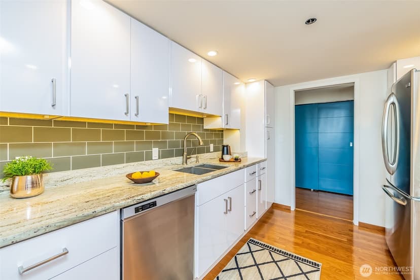 Property photo for 1120 Spring Street #1301, Seattle photo 10