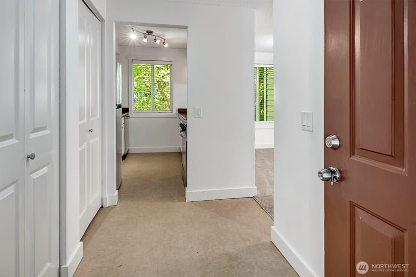 Property photo for 15244 SE 43rd Street #C202, Bellevue photo 6
