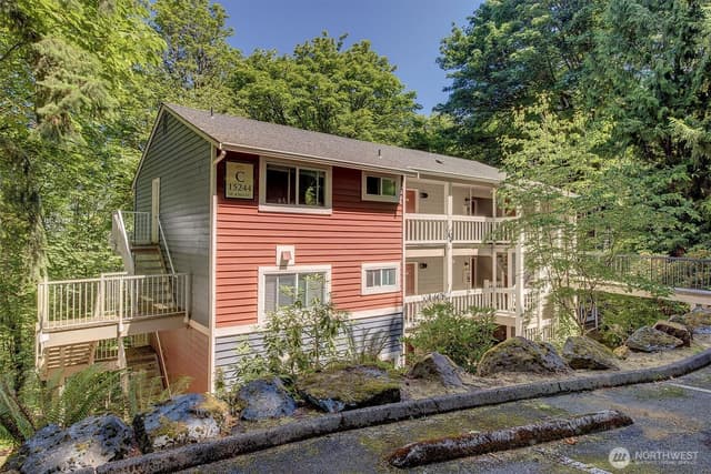 Property photo for 15244 SE 43rd Street #C202, Bellevue photo 5