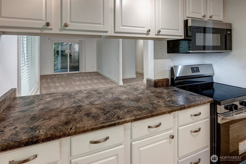 Property photo for 15244 SE 43rd Street #C202, Bellevue photo 10
