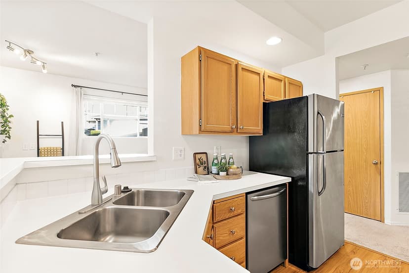 Property photo for 4710 Mill Pond Dr SE #304, Auburn photo 4