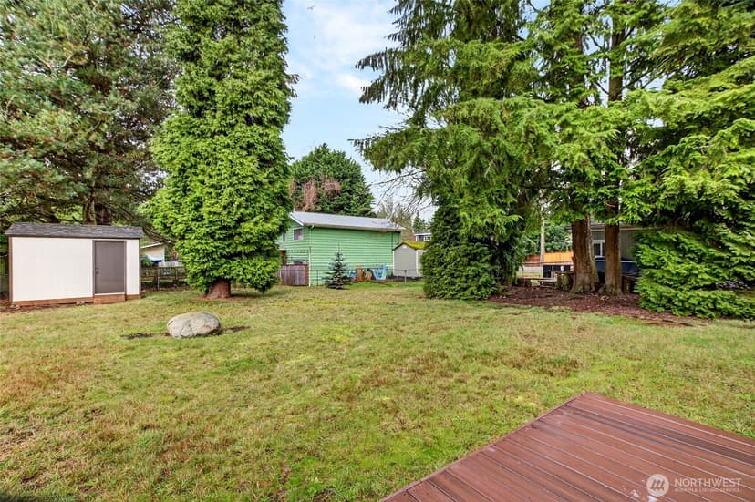 Property photo for 15575 14th Avenue NE, Shoreline photo 30