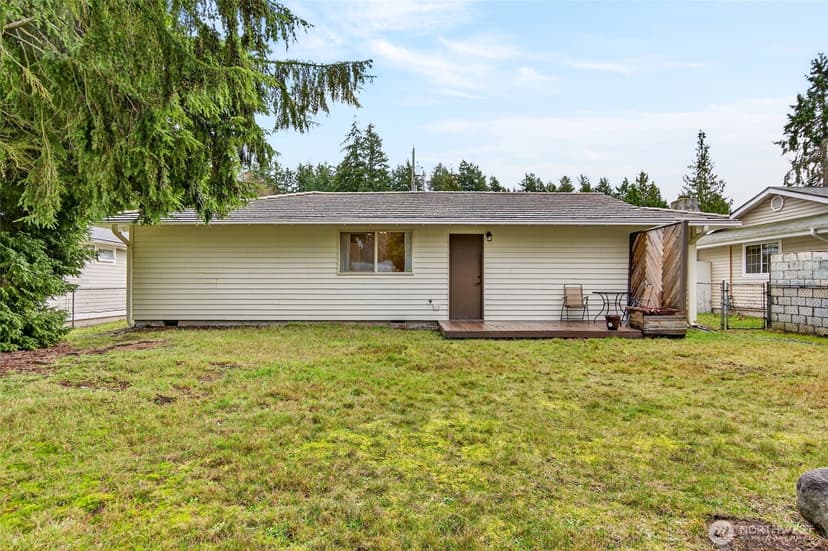 Property photo for 15575 14th Avenue NE, Shoreline photo 28