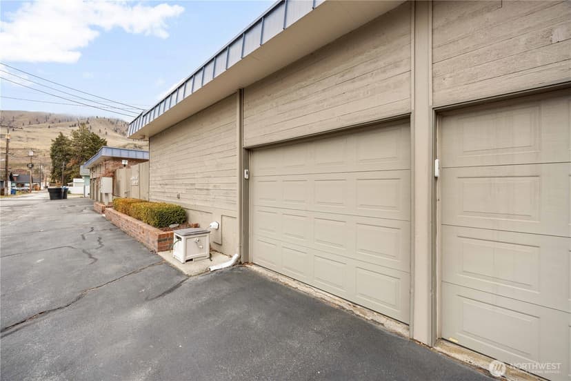 Property photo for 301 S 3rd Street #4, Chelan photo 8