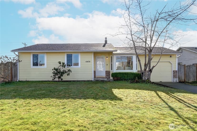 Property photo for 6406 64th Place NE, Marysville photo 3