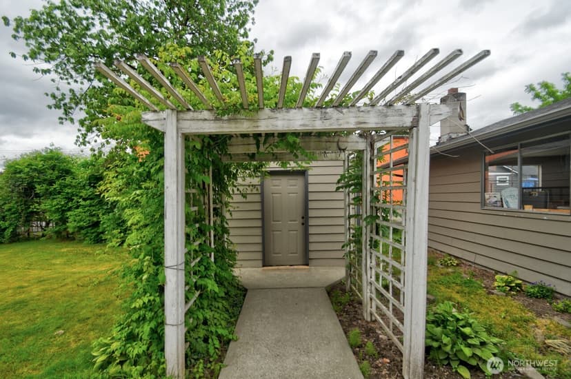 Property photo for 10819 57th Street E, Puyallup photo 31