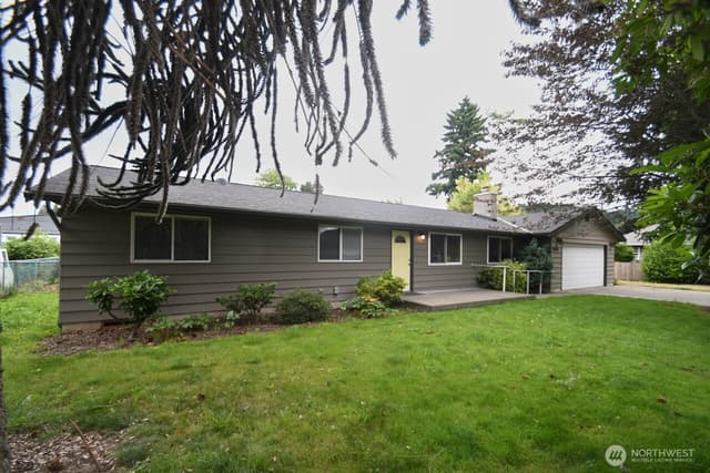 Property photo for 10819 57th Street E, Puyallup photo 2