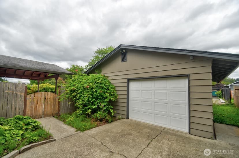 Property photo for 10819 57th Street E, Puyallup photo 34