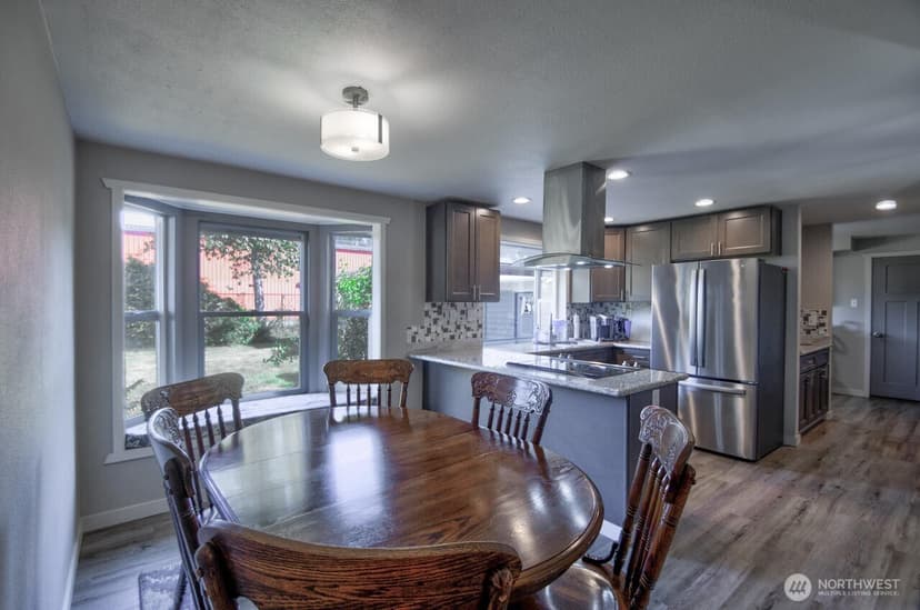 Property photo for 10819 57th Street E, Puyallup photo 6