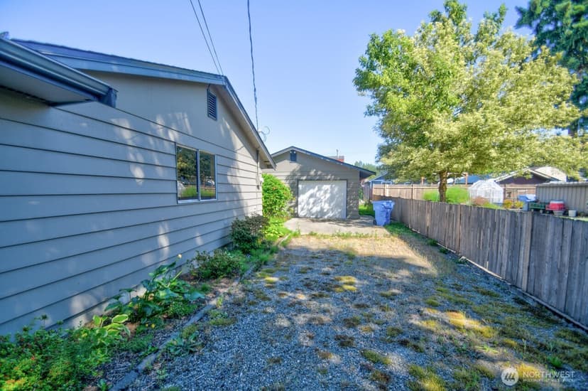 Property photo for 10819 57th Street E, Puyallup photo 33