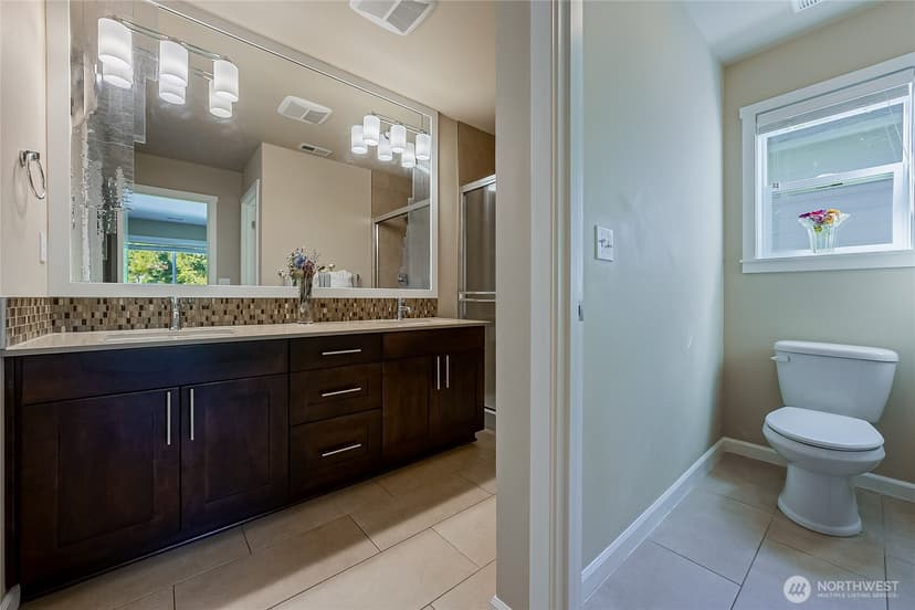 Property photo for 11501 87th Avenue S, Seattle photo 14