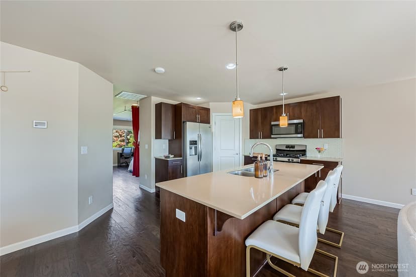 Property photo for 11501 87th Avenue S, Seattle photo 8
