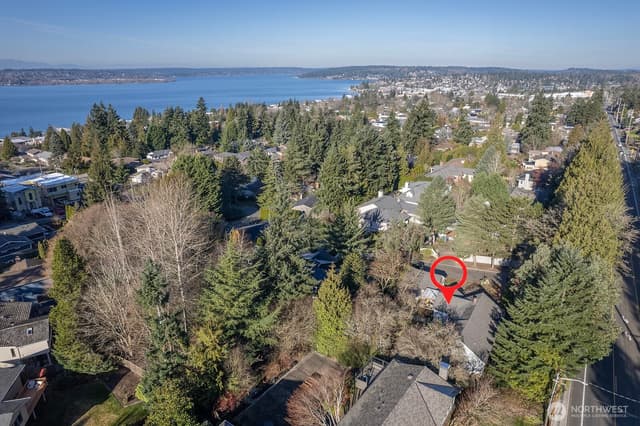 Property photo for 5721 108th Avenue NE, Kirkland photo 5