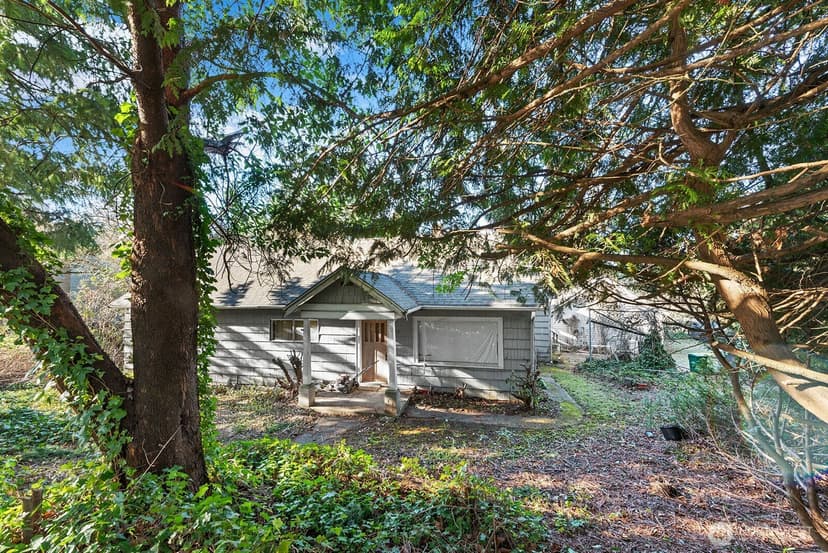 Property photo for 5721 108th Avenue NE, Kirkland photo 4
