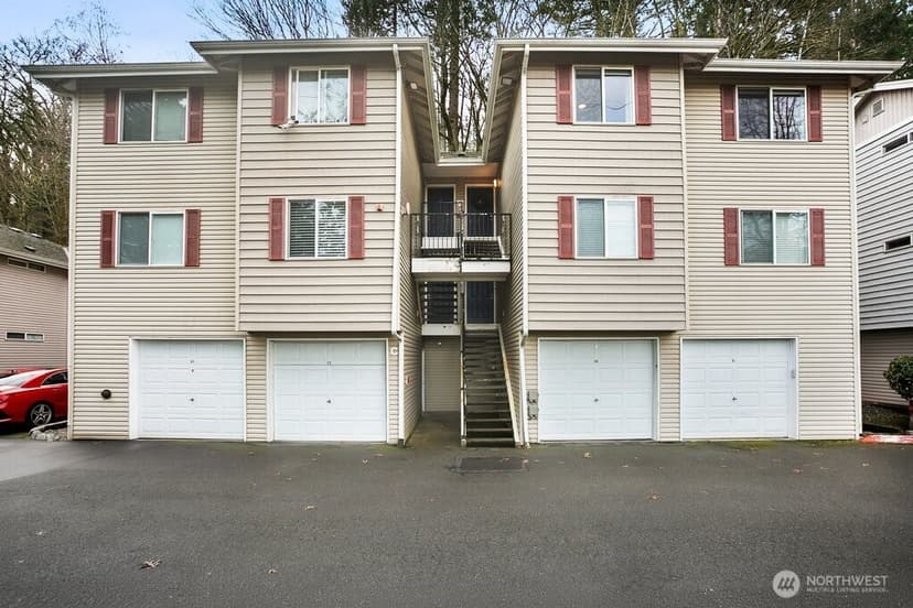 Property photo for 595 Newport Way NW #C4, Issaquah