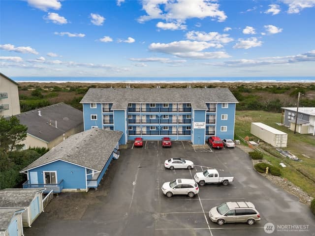 Property photo for 835 Ocean Shores Boulevard NW #303, Ocean Shores photo 3