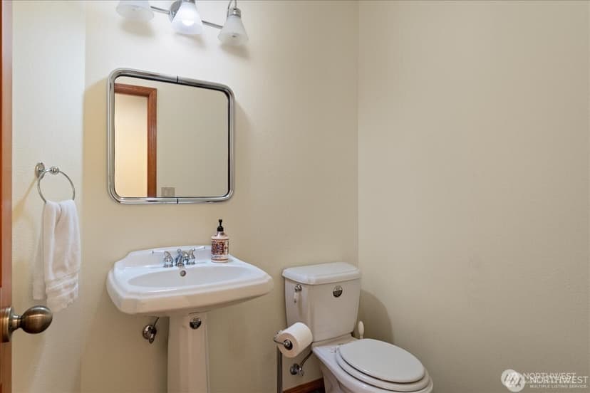 Property photo for 129 Chelan View Drive, Manson photo 31