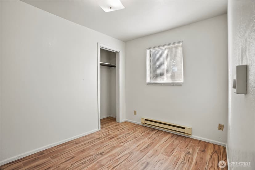 Property photo for 2524 NE 130th Street, Seattle photo 16