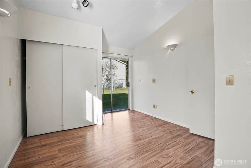 Property photo for 2524 NE 130th Street, Seattle photo 20