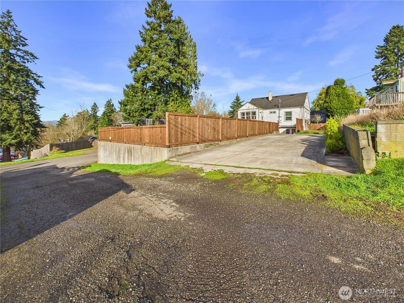Property photo for 2103 E 21st Street, Bremerton photo 27