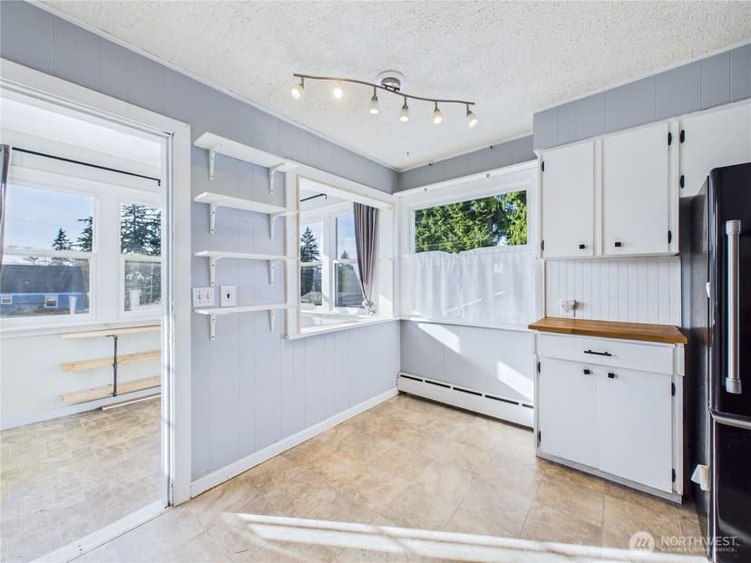 Property photo for 2103 E 21st Street, Bremerton photo 11