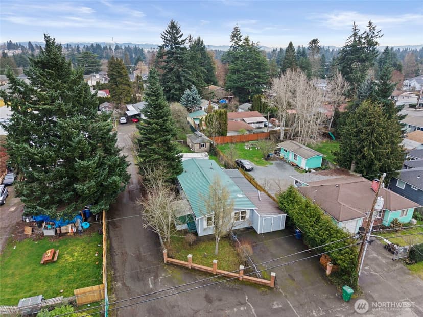 Property photo for 11040 14th Avenue SW, Seattle photo 31