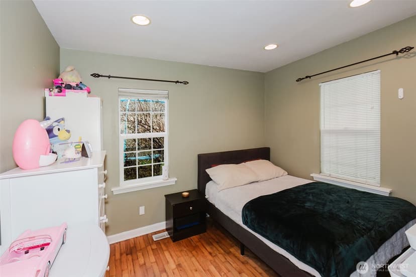 Property photo for 1342 N Montgomery Avenue, Bremerton photo 21